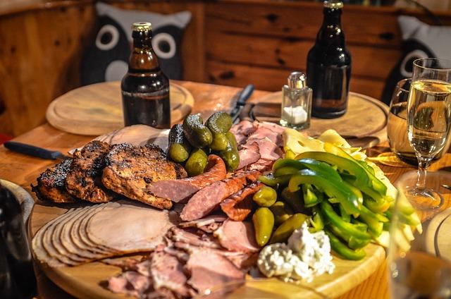 Pivo jako součást gastronomických zážitků v restauracích a pivovarech