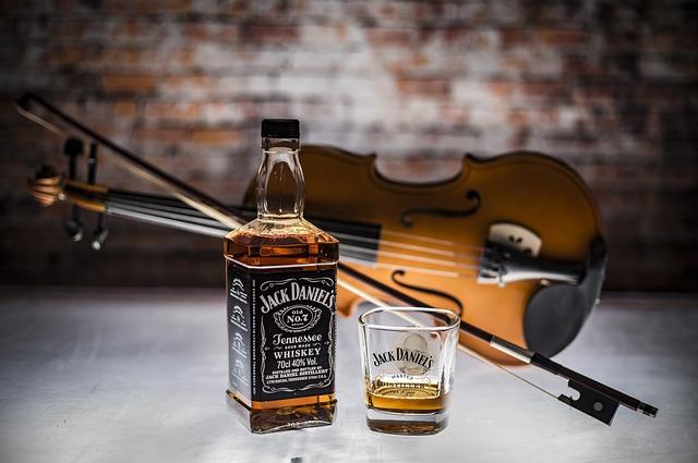 Jak správně servírovat Jack Daniels a lepek: Nejlepší způsoby