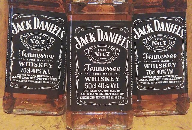 Jaké koktejly si připravit s Jack Daniels a lepek